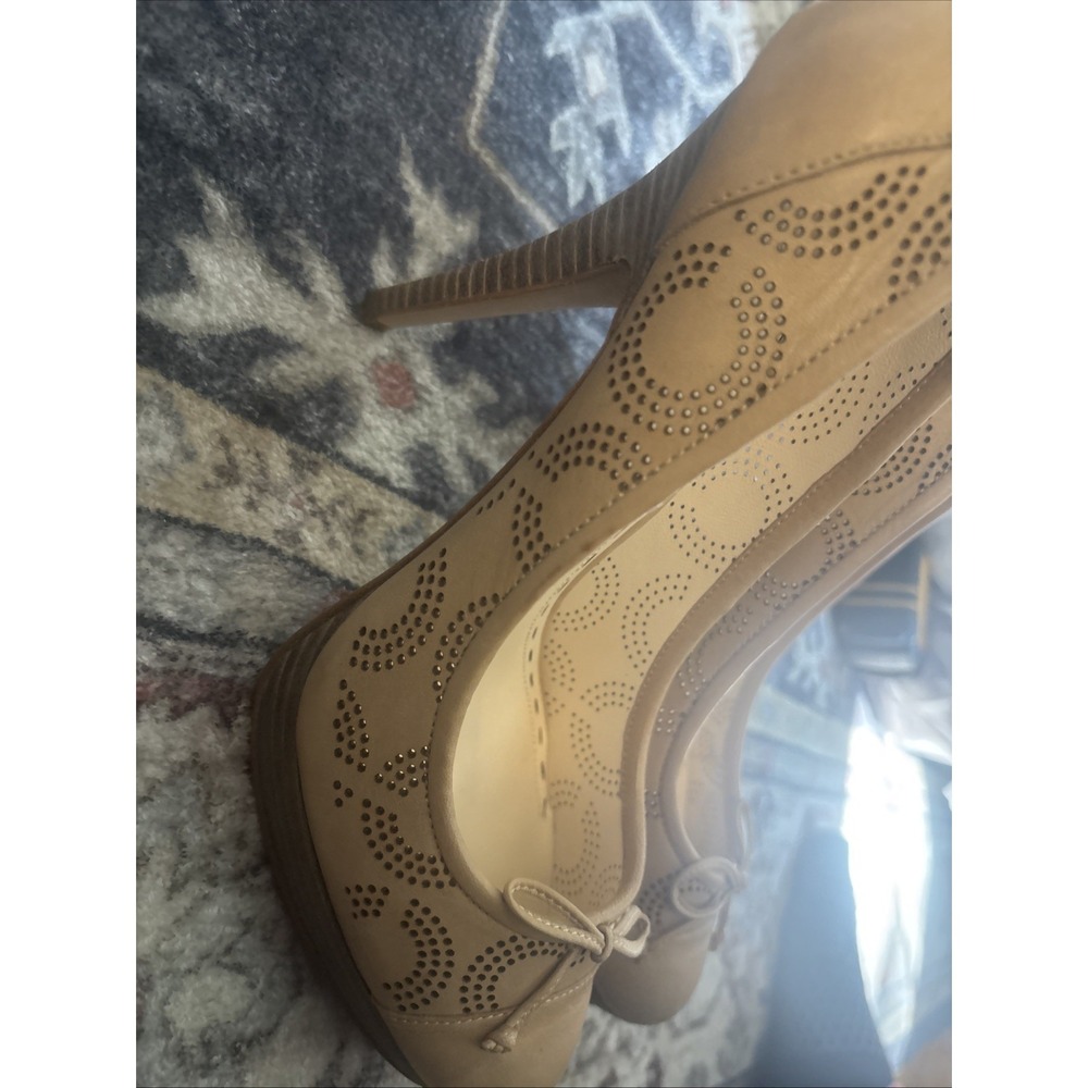 Coach Bethanie Sand Platform Pump - size 9 - Picture 5 of 8
